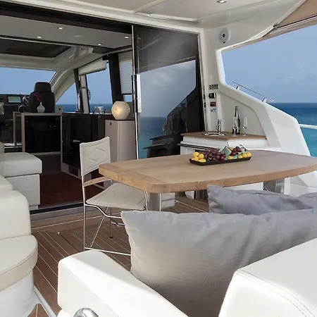 Yachts Cranchi60ht *